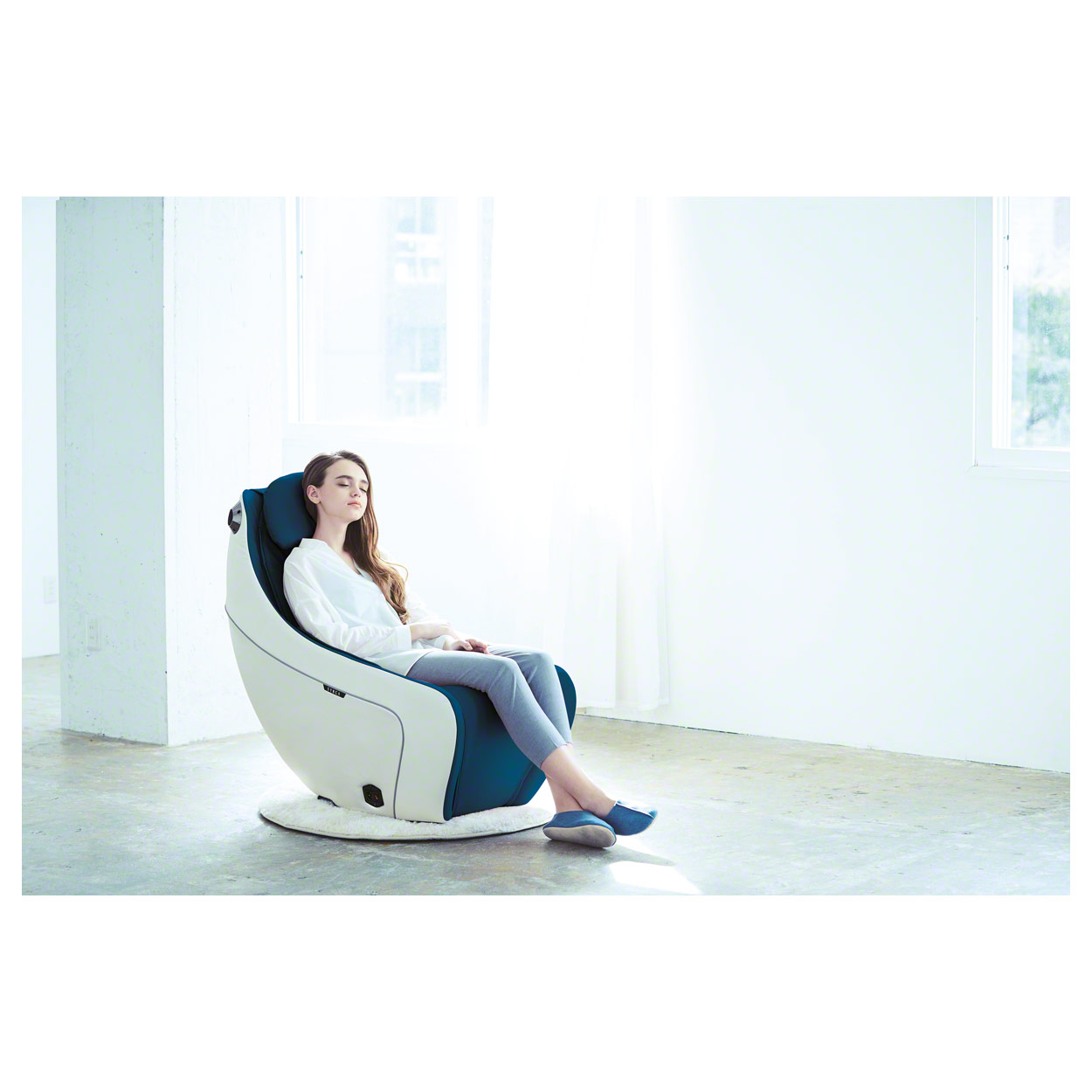 SYNCA massage chair CirC buy online | Sport-Tec