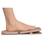 Pedalo foot and leg axle trainer