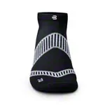 Image shows Bauerfeind Sports Run Performance sports and running socks Low Cut women