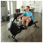 Image shows Horizon Fitness rowing machine Oxford 6