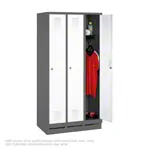 Locker cabinet with 3 compartments, compartment width 30 cm