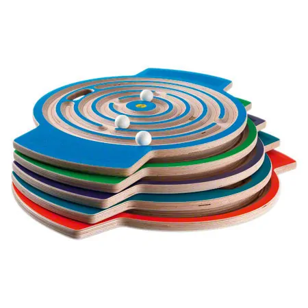 Track board satellite with 3 balls