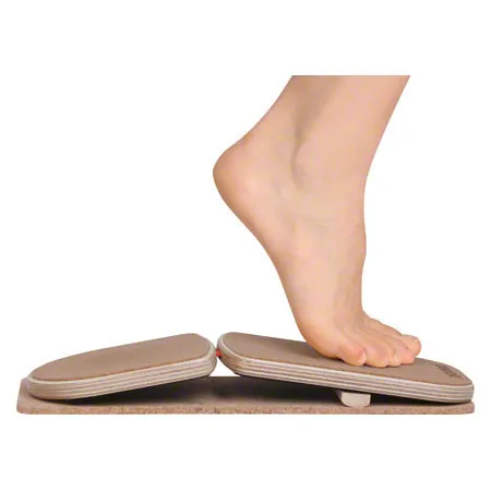 Pedalo foot and leg axle trainer