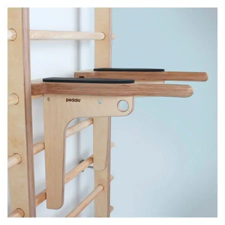Pedalo dip bar for wall bars