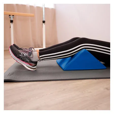 Leg support triangle LxWxH 45x35x16 cm