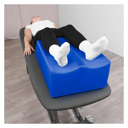 Positioning wedge with 2 flat leg recesses, L x W x H 75 x 42 x 22 cm