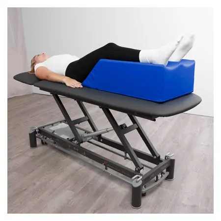 Positioning wedge with 2 flat leg recesses, L x W x H 75 x 42 x 22 cm