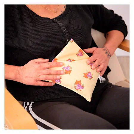 Grape seed bags with cotton cover small, 19x19 cm