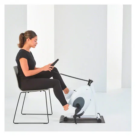 Moves Cycle passive-active trainer