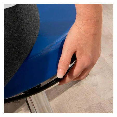Rotatory stool exclusive with comfort padding and wheels