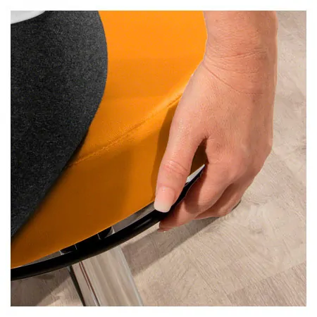 Rotatory stool exclusive with comfort padding and wheels