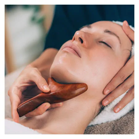 Massage equipment made of wood incl. examples of use