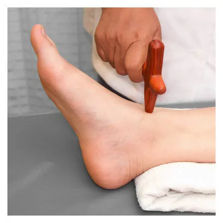 Asian wellness-massage cross made of wood, one-piece incl. examples of use