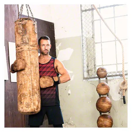 ARTZT Vintage Series punching bag, leather