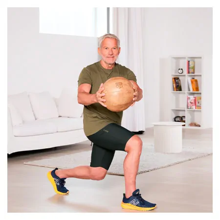 ARTZT Vintage Series leather medicine ball, 1 kg