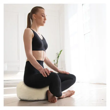 Meditation cushion with spelt husk,  40 cm