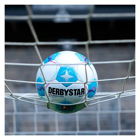 Derbystar Soccer Bundesliga Brillant Replica v24, size 5
